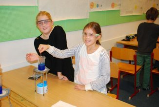 Naturwissenschaftliches Forschen DSC_0065__800x600_